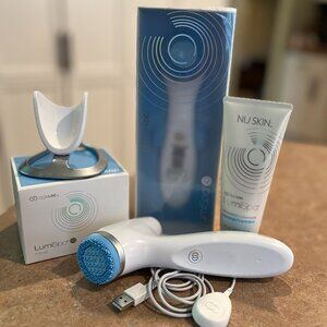 ageLOC Classic Blue LumiSpa® iO + Cleanser + Stand